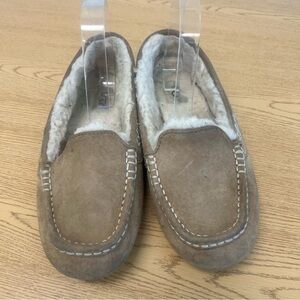 Ugg Ansley suede fur lined slipper moccasins 9